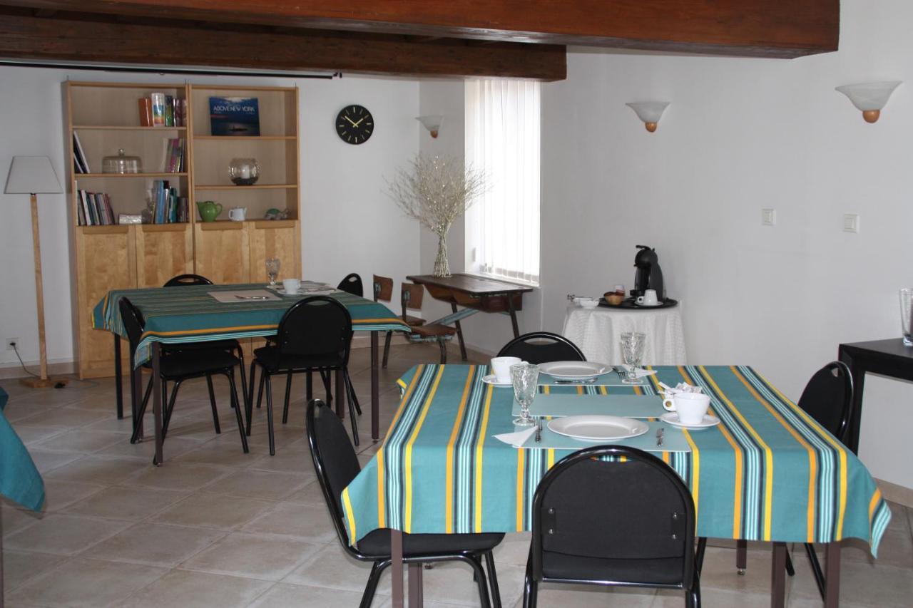 La Ferme De La Place Bouvines Exterior photo